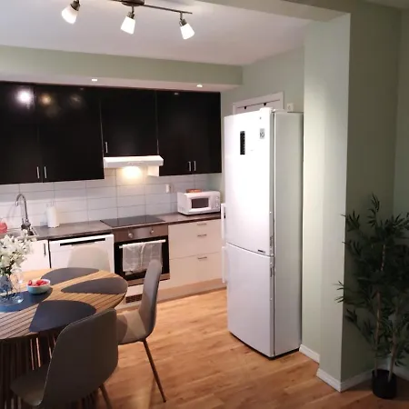 Downtown, Free Parking, 4 Bedrooms, Nordnes, Bryggen, * برغن