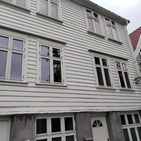 Downtown, Free Parking, 4 Bedrooms, Nordnes, Bryggen, شقة برغن