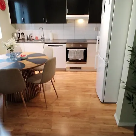 Downtown, Free Parking, 4 Bedrooms, Nordnes, Bryggen, شقة برغن