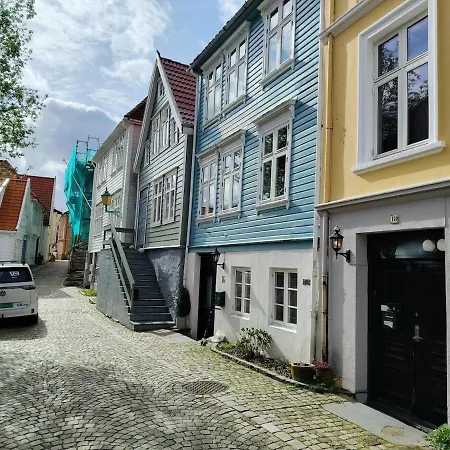 Downtown, Free Parking, 4 Bedrooms, Nordnes, Bryggen, * برغن