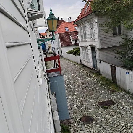 شقة Downtown, Free Parking, 4 Bedrooms, Nordnes, Bryggen, برغن